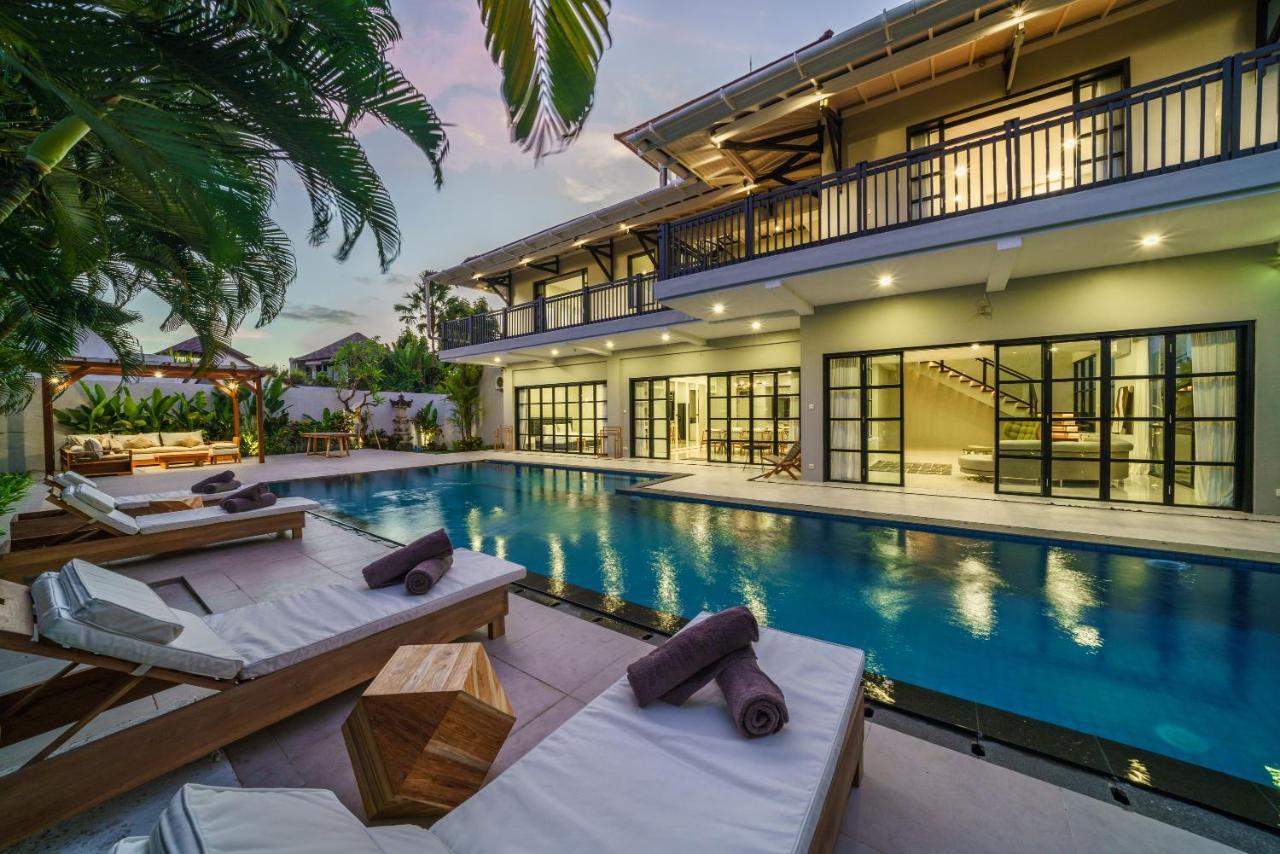 Villa Okenada - Modern 5-Bedroom Pool Villa In Berawa! Чангу Экстерьер фото