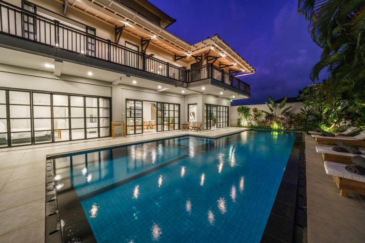 Villa Okenada - Modern 5-Bedroom Pool Villa In Berawa! Чангу Экстерьер фото