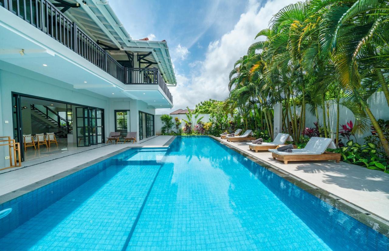 Villa Okenada - Modern 5-Bedroom Pool Villa In Berawa! Чангу Экстерьер фото